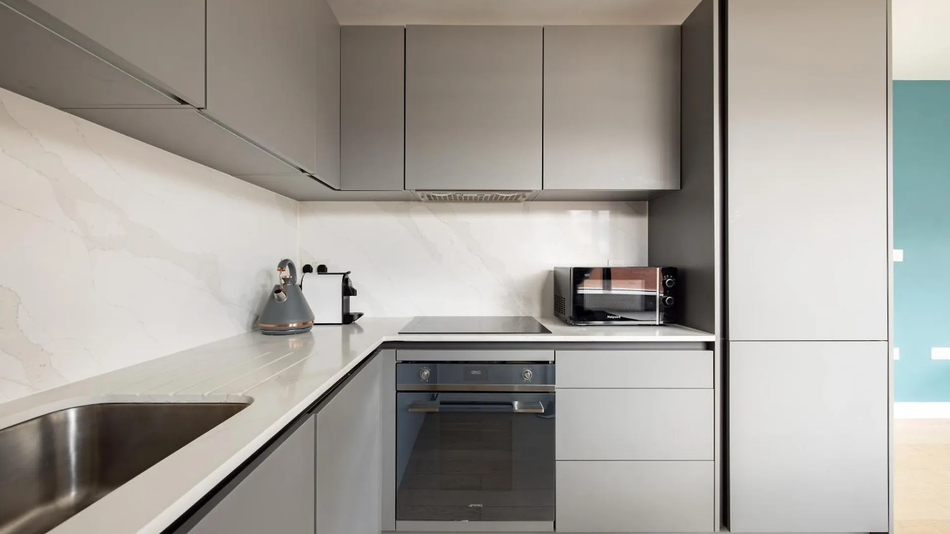 Charles Hope London Brentford Apartment 0*,  United Kingdom