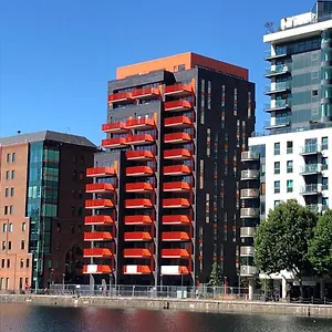 Apartment Clover Court By Aeria, London